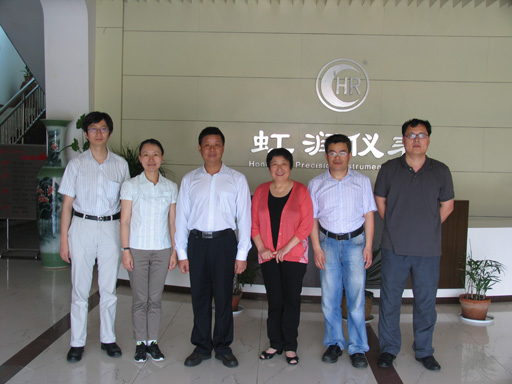 上海理工大學(xué)領(lǐng)導(dǎo)、教授一行考察虹潤公司